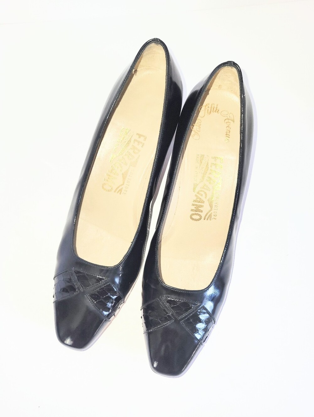 Salvatore Ferragamo Vintage 1980's Black Patent Leather Pumps Low Heel Size 7